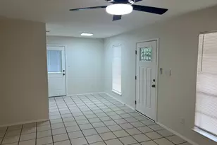 5302 Indio Cir, Austin, TX 78745 - Photo 4