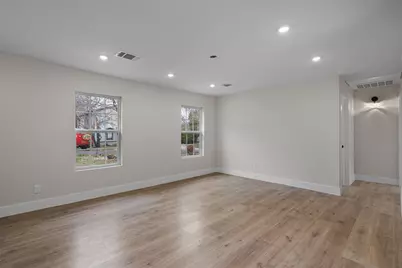 8801 Little Walnut Drive, Austin, TX 78753 - Photo 10