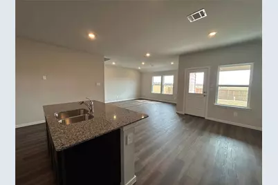 210 Perry Place, Rockdale, TX 76567 - Photo 2