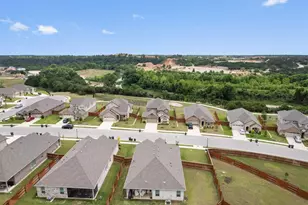 216 Mystic Cyn Ln, Georgetown, TX 78628 - Photo 2