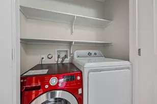 6810 Deatonhill Dr, Austin, TX 78745 - Photo 20