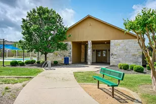 317 Bedford Falls Ln, Jarrell, TX 76537 - Photo 32