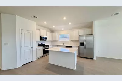 205 Corniche Circle, Hutto, TX 78634 - Photo 2