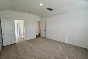 205 Corniche Cir, Hutto, TX 78634 - Photo 12