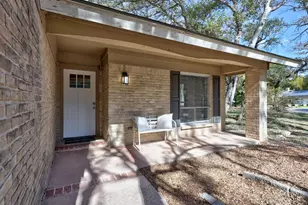 202 S Lake Creek Dr, Round Rock, TX 78681 - Photo 4