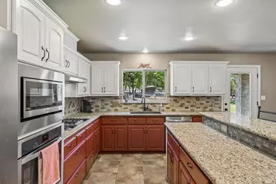 401 Twin Springs Road, Georgetown, TX 78633 - Photo 14