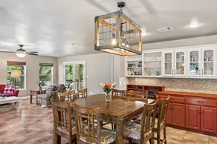 401 Twin Springs Rd, Georgetown, TX 78633 - Photo 10
