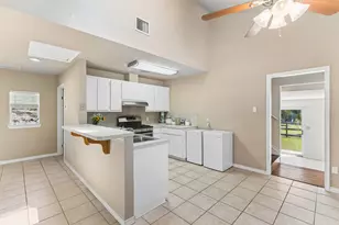 401 Twin Springs Rd, Georgetown, TX 78633 - Photo 34