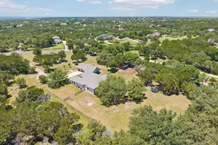 401 Twin Springs Rd, Georgetown, TX 78633 - Photo 30