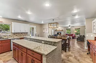401 Twin Springs Rd, Georgetown, TX 78633 - Photo 14