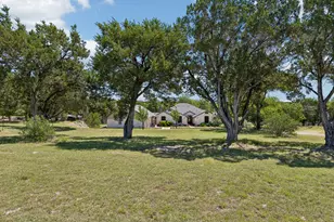 401 Twin Springs Rd, Georgetown, TX 78633 - Photo 1