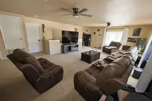 9218 Mirecourt, San Antonio, TX 78250 - Photo 6