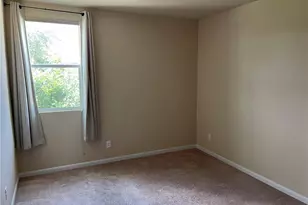 1420 Nevarez, Kyle, TX 78640 - Photo 6