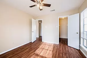 301 Craddock Ave, San Marcos, TX 78666 - Photo 4