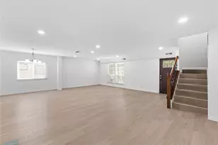 8904 Bridgewood Trail, Austin, TX 78729 - Photo 6