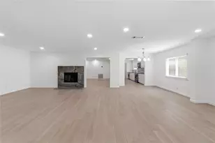 8904 Bridgewood Trail, Austin, TX 78729 - Photo 8