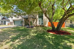 8904 Bridgewood Trail, Austin, TX 78729 - Photo 2