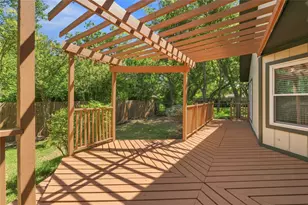 8904 Bridgewood Trail, Austin, TX 78729 - Photo 30