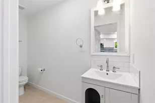 8904 Bridgewood Trail, Austin, TX 78729 - Photo 26