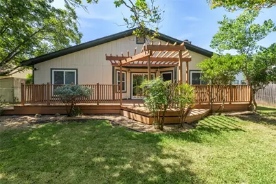 8904 Bridgewood Trail, Austin, TX 78729 - Photo 32