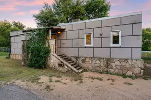 7689 Delwau Ln, Austin, TX 78725 - Photo 14