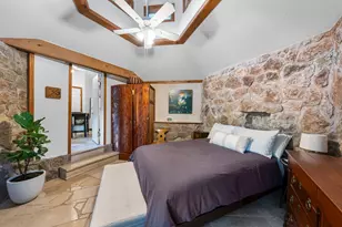 7689 Delwau Ln, Austin, TX 78725 - Photo 34
