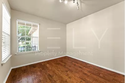 102 Huntsville Cove, Georgetown, TX 78633 - Photo 10