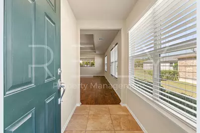 102 Huntsville Cove, Georgetown, TX 78633 - Photo 4