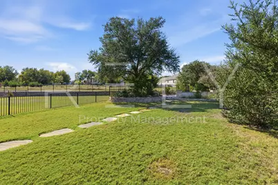 102 Huntsville Cove, Georgetown, TX 78633 - Photo 34