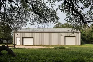 191 Bonnie Dr, Dripping Springs, TX 78620 - Photo 4