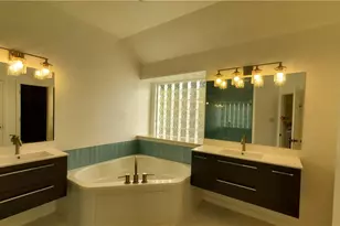 9421 Lisi Anne Dr, Austin, TX 78717 - Photo 16