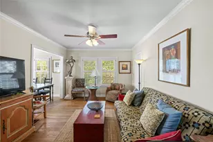 2021 Travis Heights Blvd, Austin, TX 78704 - Photo 2