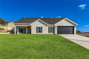 1403 Sunset Dr, Marble Falls, TX 78654 - Photo 2