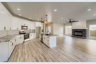 1403 Sunset Drive, Marble Falls, TX 78654 - Photo 10