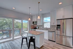 806 W Live Oak St, Austin, TX 78704 - Photo 6