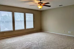 4507 Sherwood Way, San Antonio, TX 78217 - Photo 6