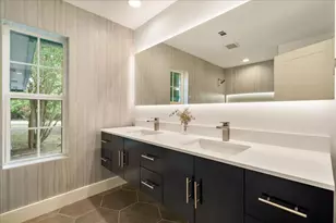 8707 White Cliff Dr, Austin, TX 78759 - Photo 8