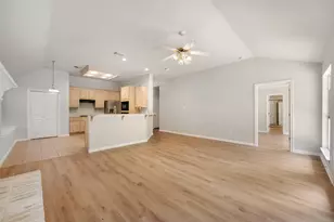 12417 Audane Dr, Austin, TX 78727 - Photo 16