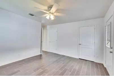 7709 Shoal Creek Boulevard, Austin, TX 78757 - Photo 10