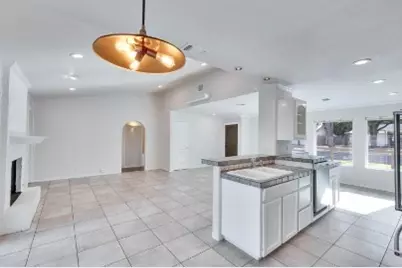 7709 Shoal Creek Boulevard, Austin, TX 78757 - Photo 6