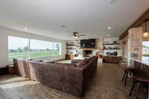 187 N Cedar Creek Dr, Cedar Creek, TX 78612 - Photo 4