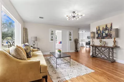 904 Fisher Street, Taylor, TX 76574 - Photo 1