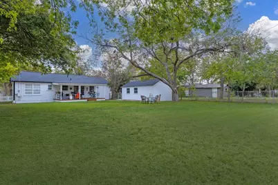 904 Fisher Street, Taylor, TX 76574 - Photo 28