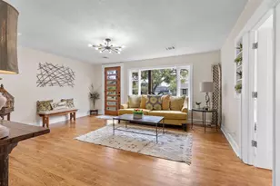 904 Fisher St, Taylor, TX 76574 - Photo 10