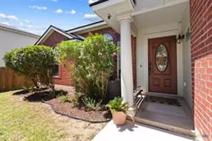 293 Donatello St, Kyle, TX 78640 - Photo 2