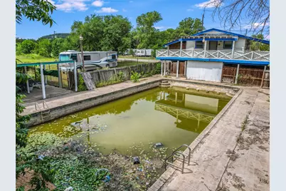 201 Oak Drive, New Braunfels, TX 78132 - Photo 4