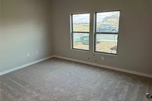 25517 Ashton Look Dr, Elgin, TX 78621 - Photo 10