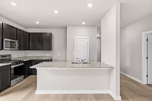 25517 Ashton Look Dr, Elgin, TX 78621 - Photo 8