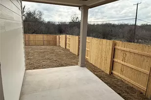 25517 Ashton Look Dr, Elgin, TX 78621 - Photo 16