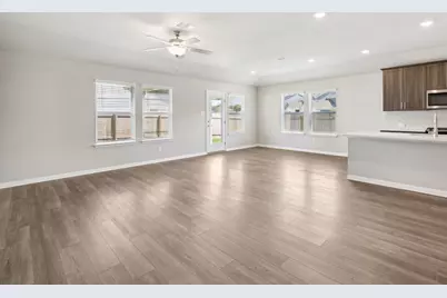719 Universal Drive, Hutto, TX 78634 - Photo 2